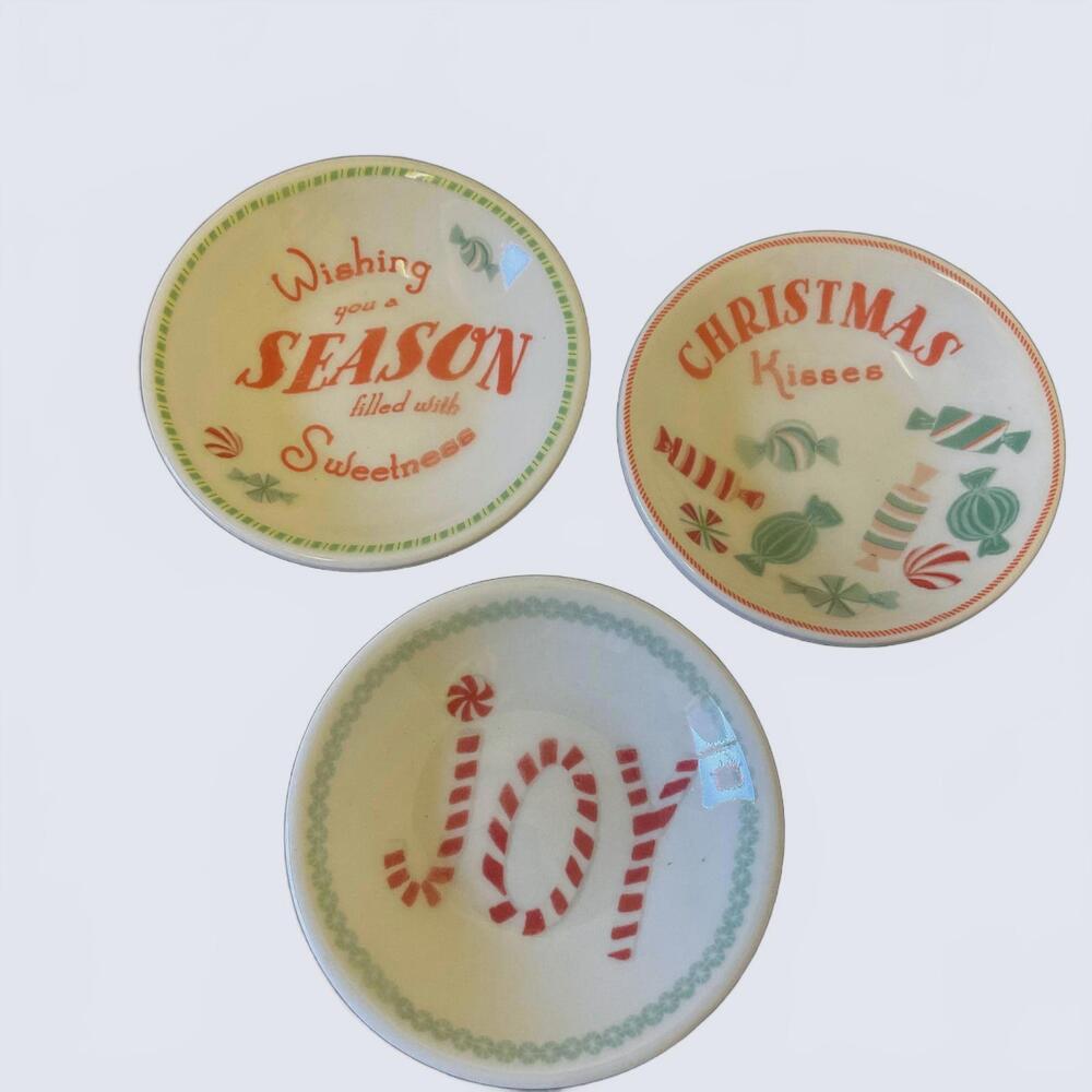 Little Studio Lot of 3 Christmas Decor Plates